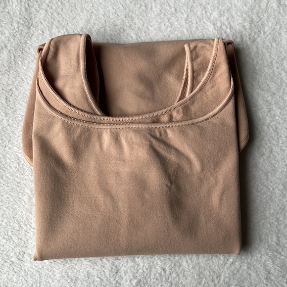 SKIMS Essential Scoop Neck Bodysuit in Sandstone - Picture 14 of 15